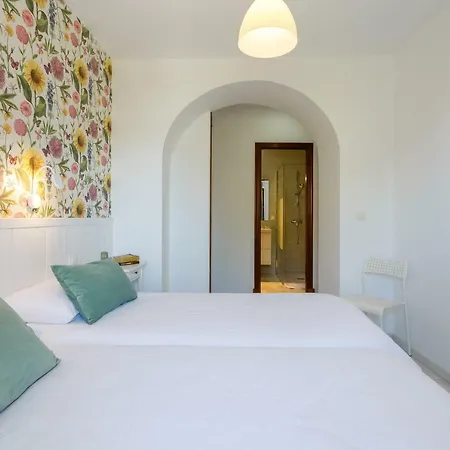 Surthy Angustias City Center Apartment